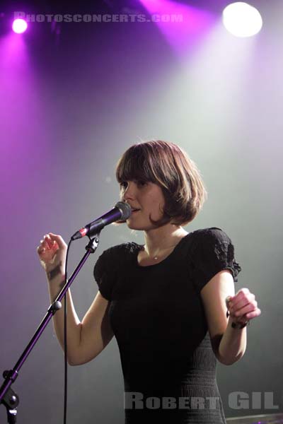 LA FIANCEE - 2010-03-27 - PARIS - La Maroquinerie - 